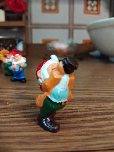 Sorpresine kinder gnomi - sorpresine,