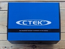 chargeur de batterie 24V : CTEK Multi XT 4000