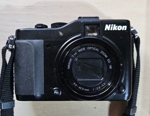 Nikon coolpix p7000 - nikon,