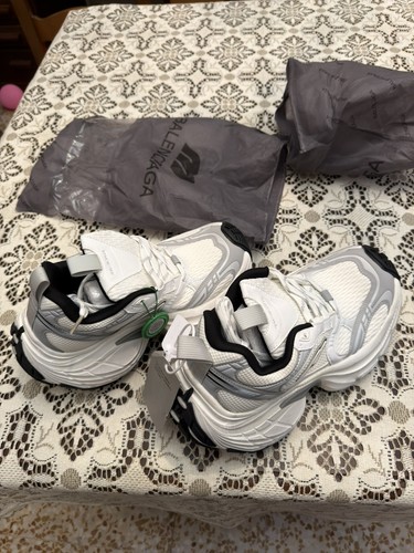 Balenciaga 10xl not the - balenciaga,