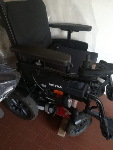 Carrozzina disabili elettrica - carrozzina,