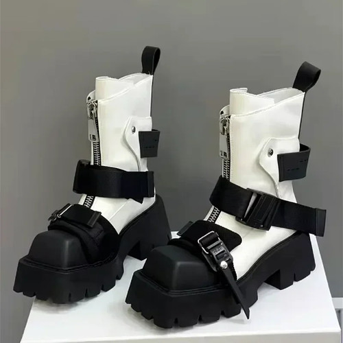 Stivaletti donna zip cintura