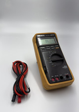 Multimetro elettrico digitale