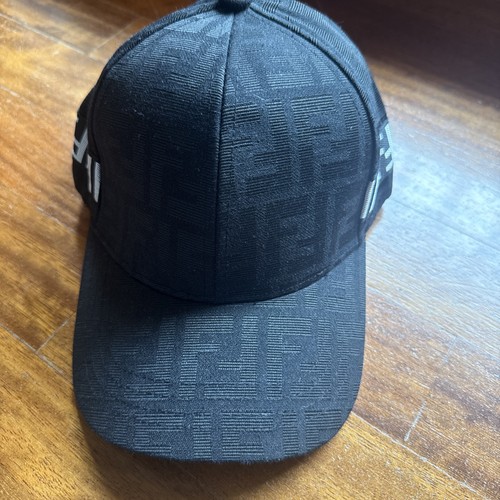 Cappello fendi nero - cappello,