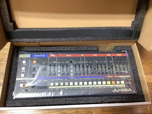New roland 06a - new, boutique