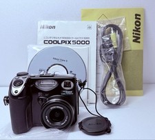Nikon Coolpix 5000 fotocamera digitale compatta testata Giappone