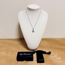 Collana con ciondolo ancora