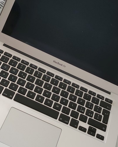 Macbook air non - air, "non