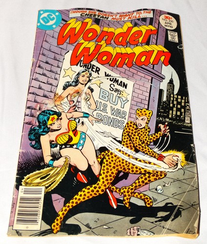 Wonder woman 230 comics c - woman,