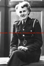 F007400 Woman in Civil Defence