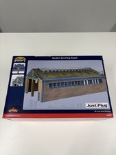 Bachmann Scenecraft 44-017 Modern Servicing Depot (pre owned) 