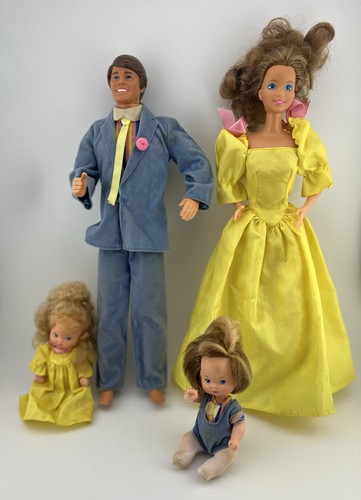 Barbie set famiglia cuore