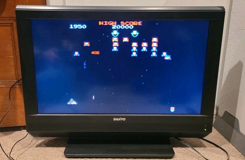 Sanyo dp26648 retro lcd - 26",
