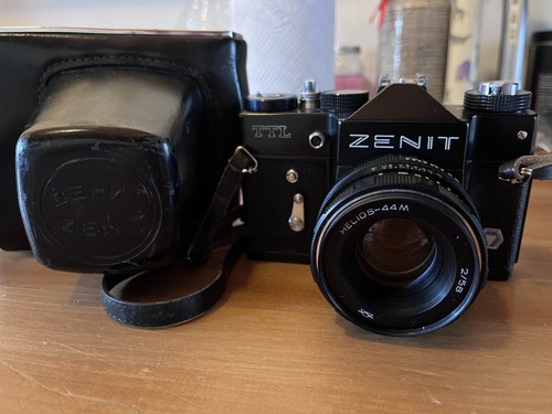 Zenit ttl helios 44m - +,