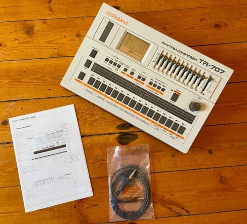 Roland 707 rhythm - roland, tr-707