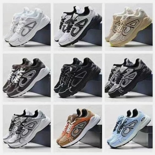 Nuove scarpe sportive - , hot