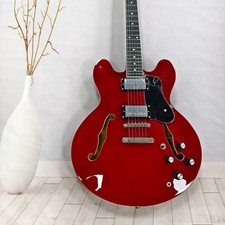 Chitarra elettrica semivuota