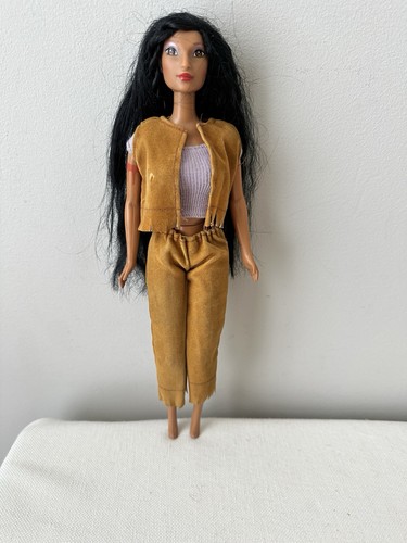 Disney barbie pocahontas - disney,