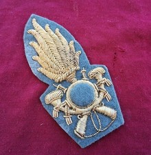 Fregio ricamato per cappello