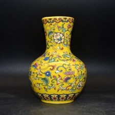 Piccolo vaso smaltato dinastia