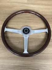 Volante in legno Momo Moretti