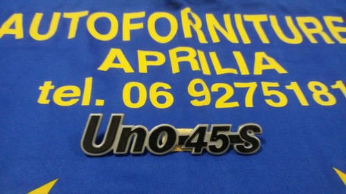 Scritta uno fiat stemma - fiat,
