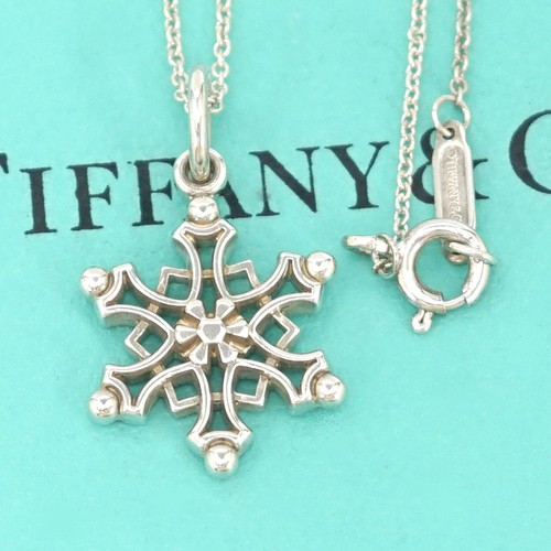 Collana con ciondolo fiocco - , di