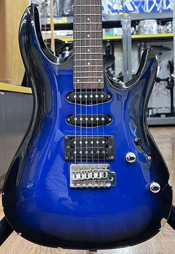 Chitarra elettrica aria - elettrica, pro