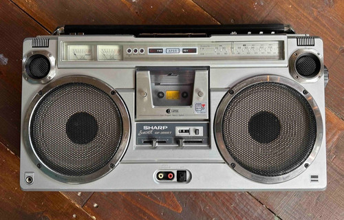 Sharp 305st radio - radio, cassette