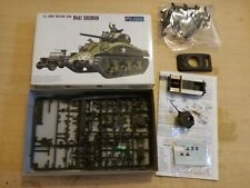 FUJIMI  M4A1 SHERMAN USA medium tank + WILLIS jeep + figurini - 1/76 KIT