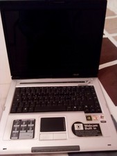 Notebook asus z9200km AMD turion 1 gb di ram, masterizzat. DVD 4 usb 2.0,  wifi