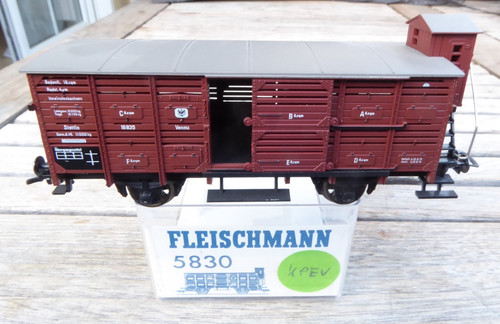 Fleischmann 5830 carro - 5830,