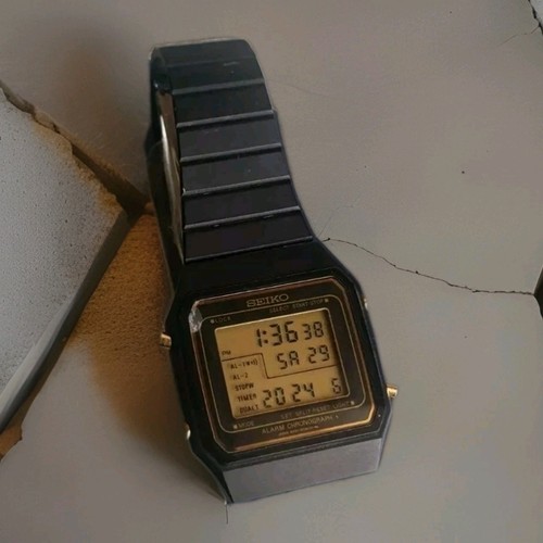 Seiko m421 5010 lcd - m421-5010, anni