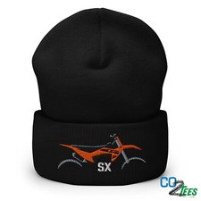 Berretto con polsini ricamato