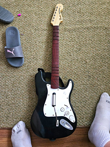Harmonix rock band guitar - harmonix,