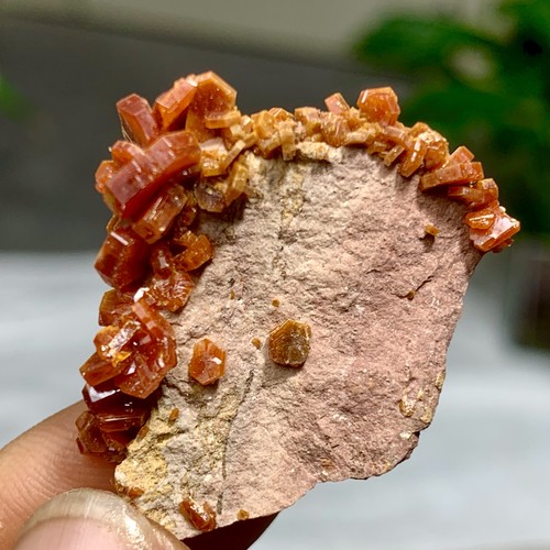 Natural vanadinite on - 9g,