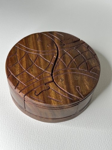 Vintage carved engraved - carved,