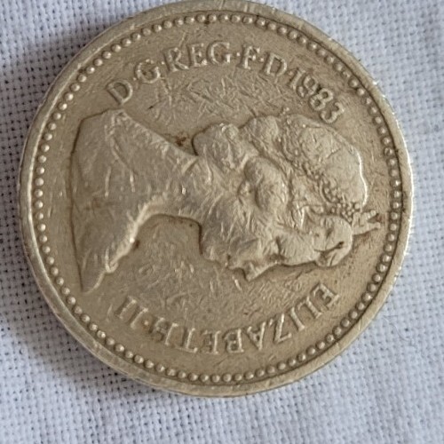 Moneta una sterlina - una, royal