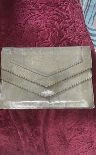 Pochette yves saint - pochette,