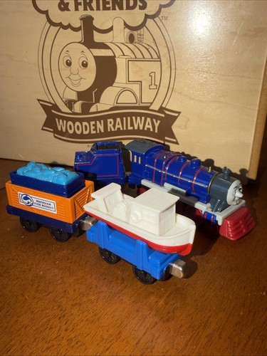 Hank thomas friends treno - thomas,