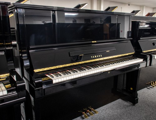 Yamaha pianoforte - ux,