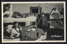 AK Alzati!, Umorismo Militare