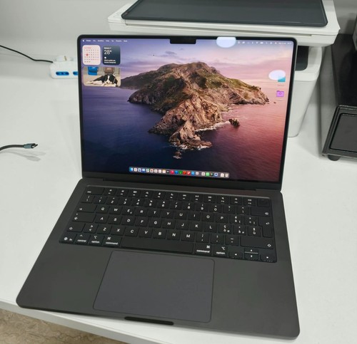 Apple macbook pro m5 - apple,