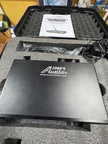 Audio2000 awm6304u uhf 100 - audio2000's,