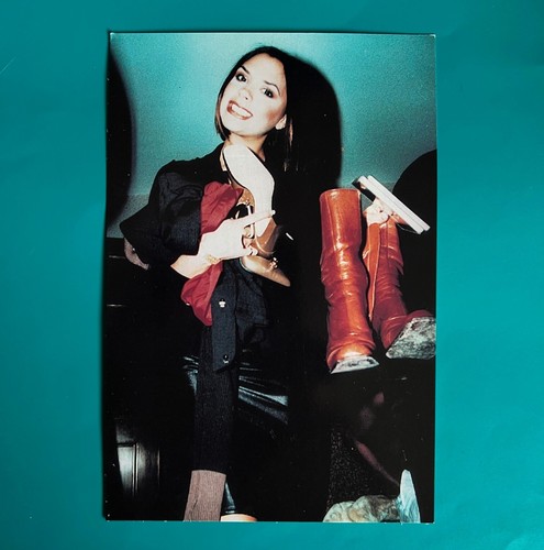 Victoria loves shoes spice - victoria,