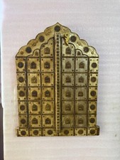 Jharokha Finestra,Vecchio di