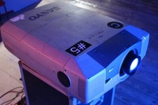 *Sanyo PLC-XF45*Proiettore