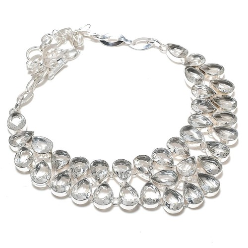 Collana con pietre preziose - , a