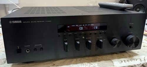 Amplificatore integrato fi - hi,