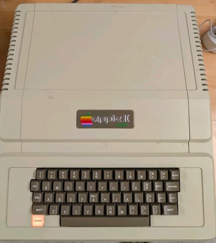 Apple plus modello a2s1048a - ii,